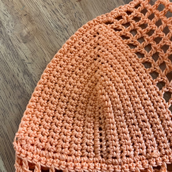 HAND CRAFTED CROCHET HALTER SMALL CROP BOHO HIPPIE OFF THE SHOULDER CROP TOP - Picture 7 of 7